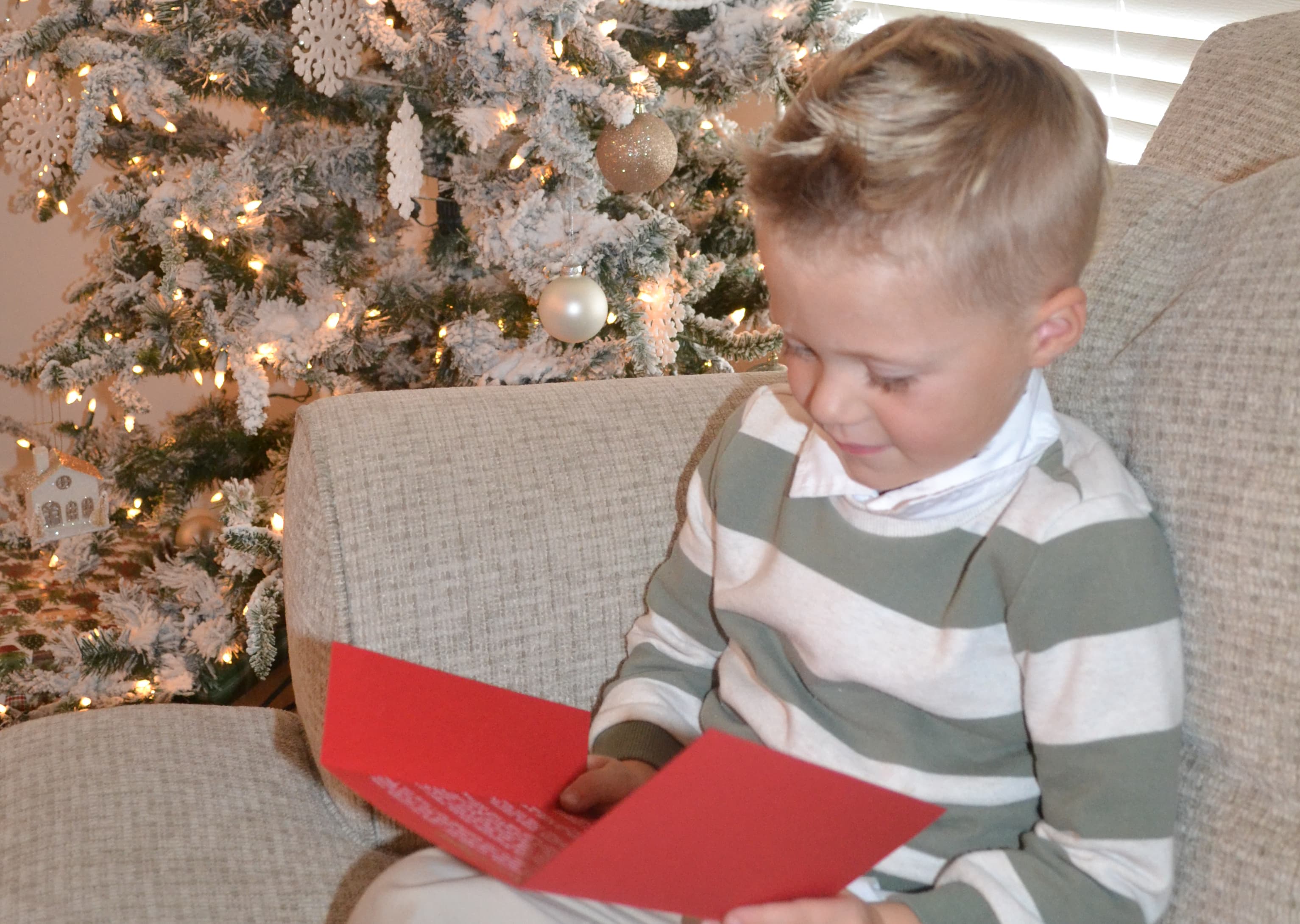 How to Write Santa Letters to Your Grandkids: A Grandparent's Guide